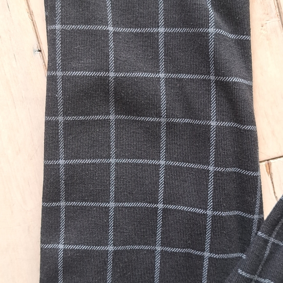 Black and Grey Check Leggings - Picture 2 of 3
